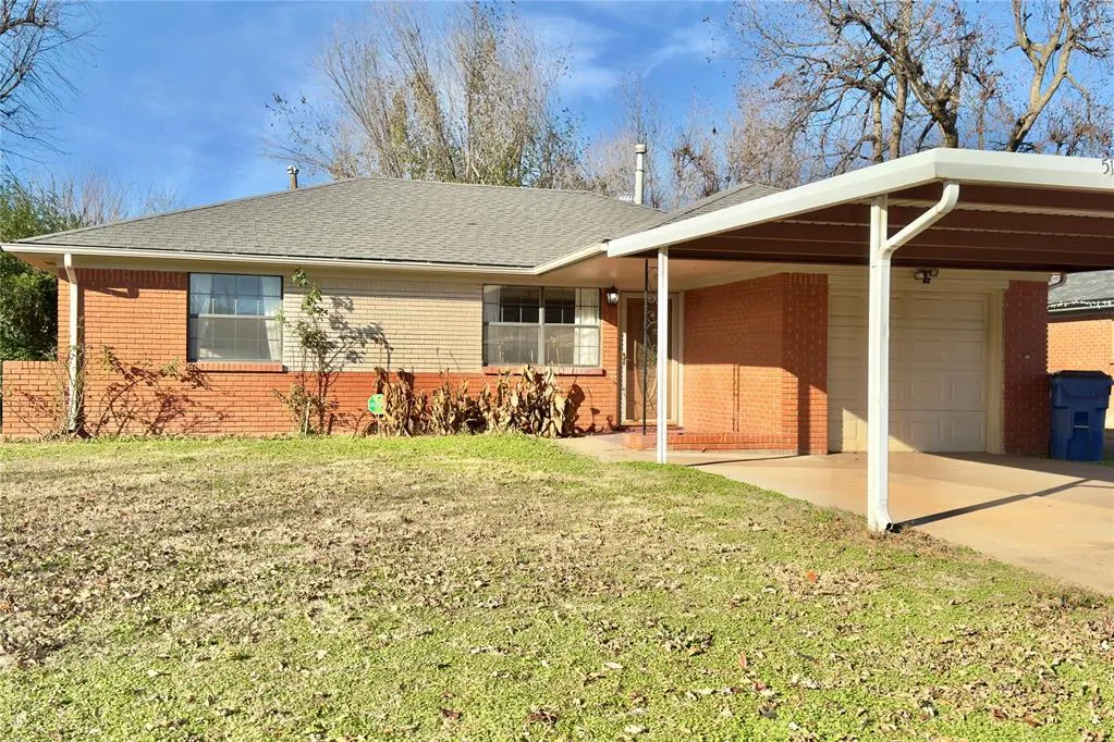 Front exterior — 513 N Bell Drive, Crescent, OK 73028