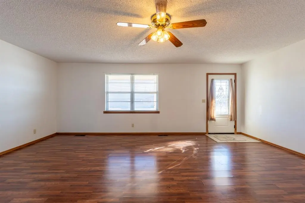 Photo 4 — 1505 Whippoorwill Lane, Prague, OK 74864
