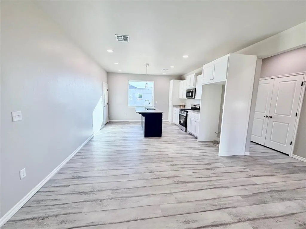 Photo 3 — 815 W Franklin Street, Shawnee, OK 74804