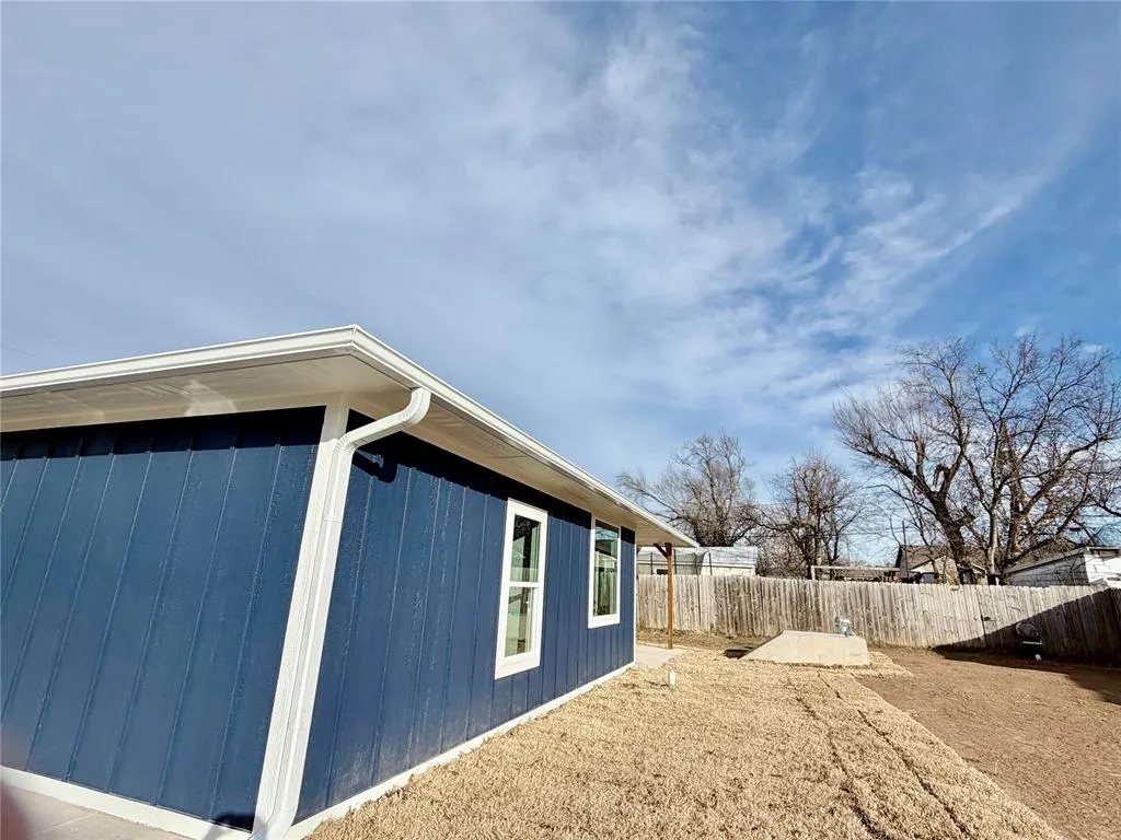 Photo 20 — 815 W Franklin Street, Shawnee, OK 74804