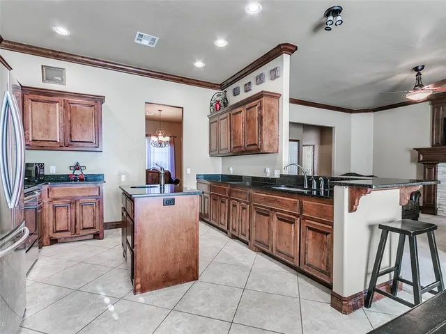 Photo 4 — 3725 Indian Point Circle, Norman, OK 73026