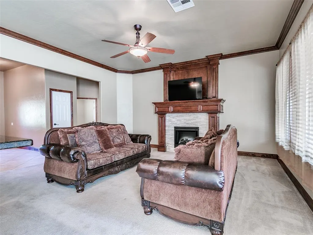Photo 8 — 3725 Indian Point Circle, Norman, OK 73026