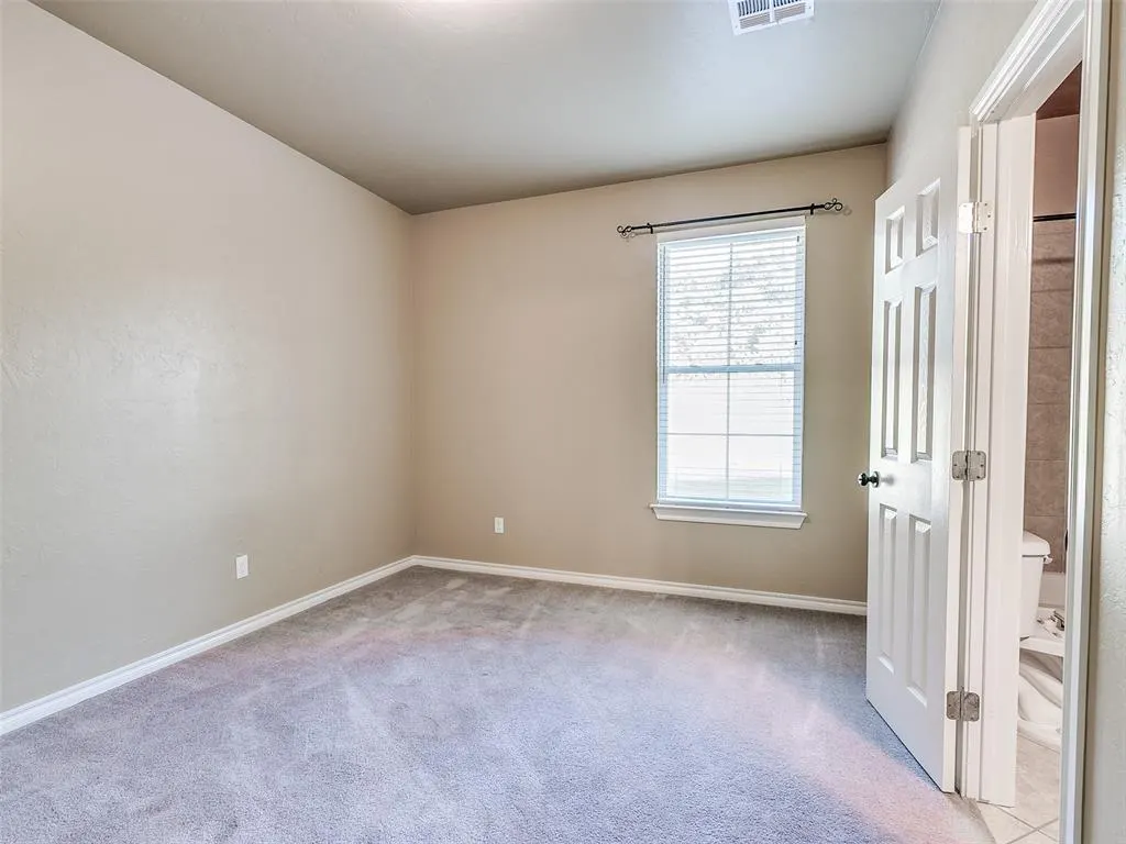 Photo 12 — 3725 Indian Point Circle, Norman, OK 73026