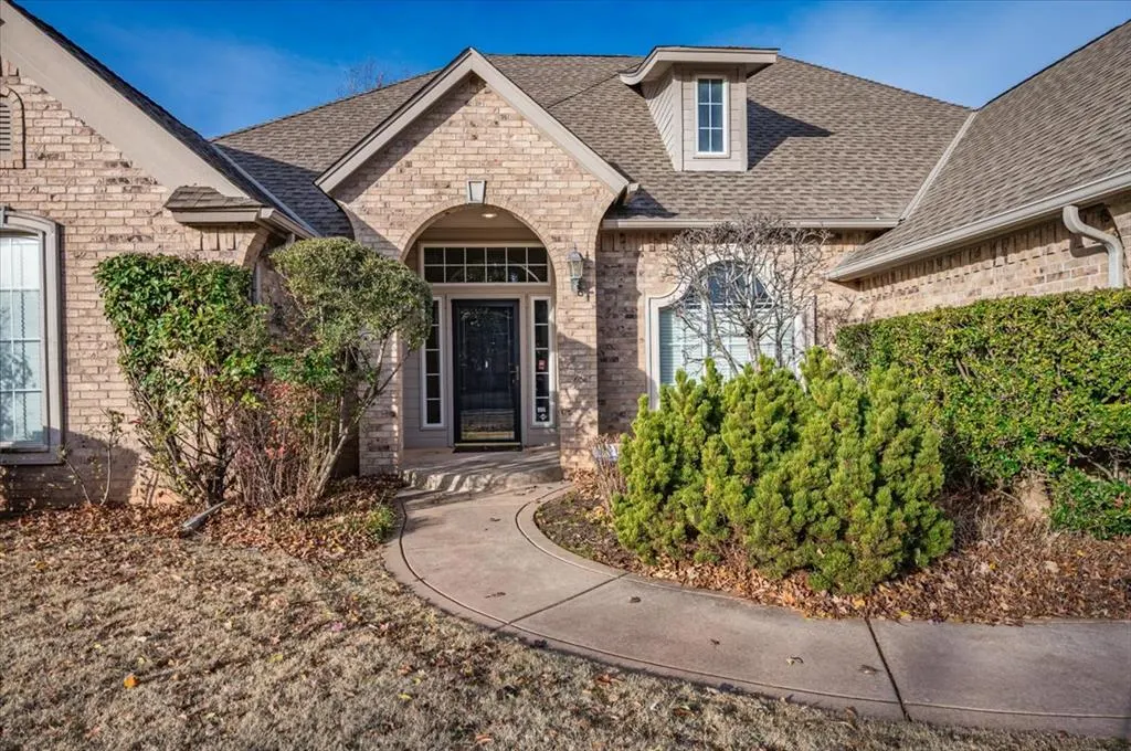 Photo 9 — 11105 S Brookline Avenue, Oklahoma City, OK 73170