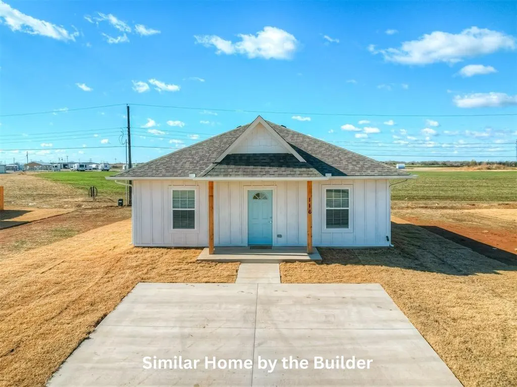 Front exterior — 118 Sterling Drive, Chickasha, OK 73018