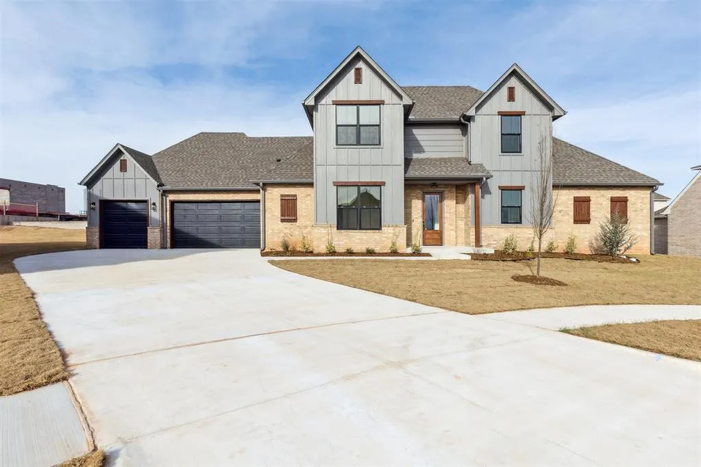Front exterior — 6009 Frankie Lynn Lane, Edmond, OK 73034