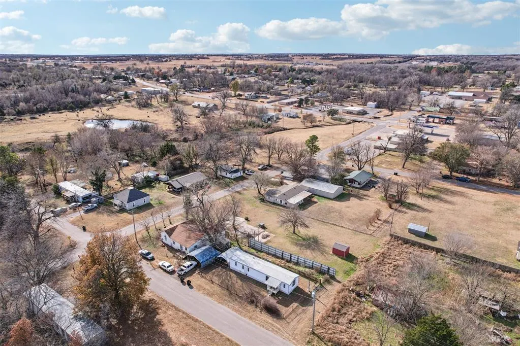 Photo 27 — 303 S 1st Street, Rush Springs, OK 73082