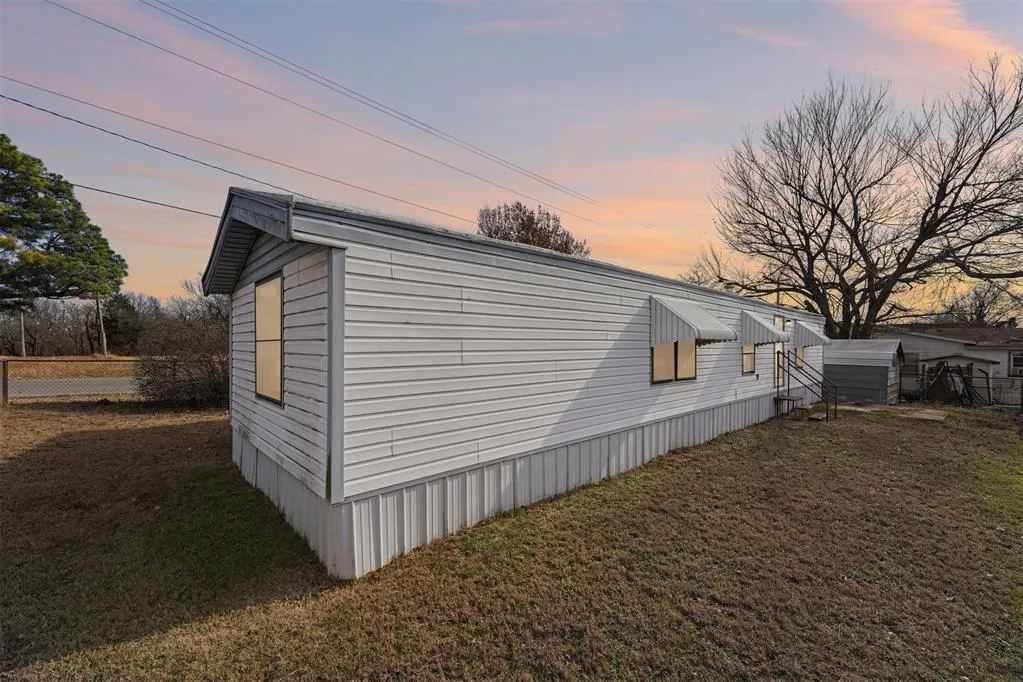Photo 33 — 303 S 1st Street, Rush Springs, OK 73082