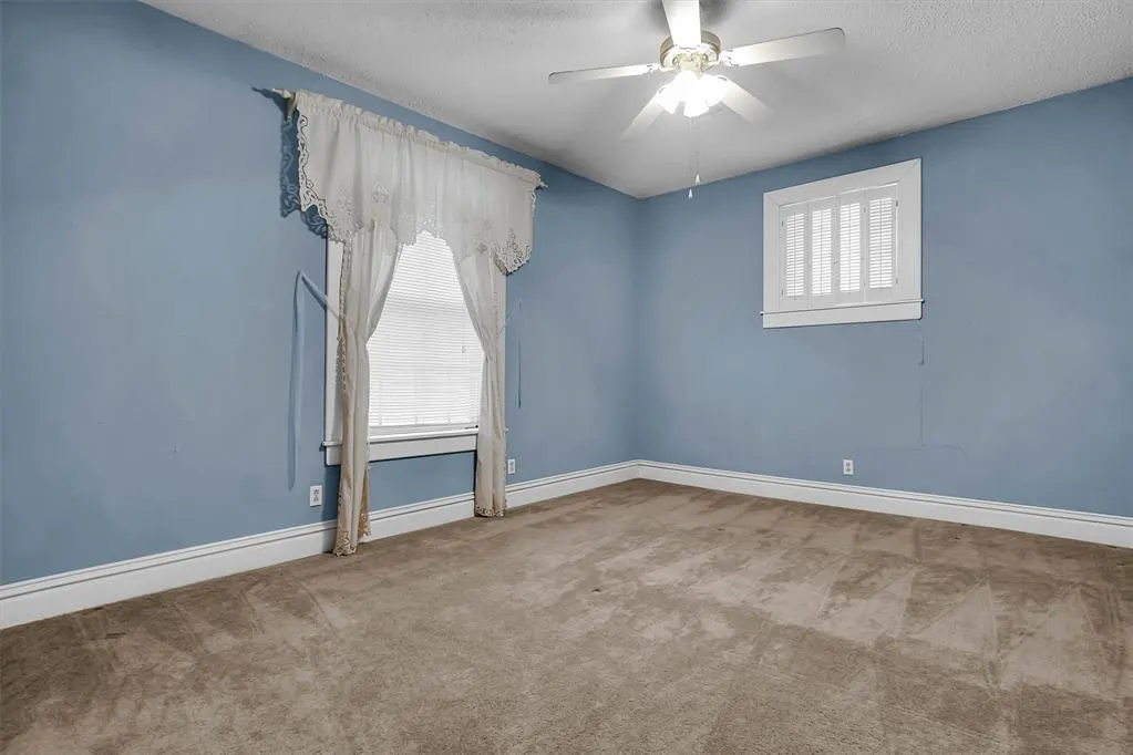 Photo 42 — 705 N Pennsylvania Avenue, Mangum, OK 73554