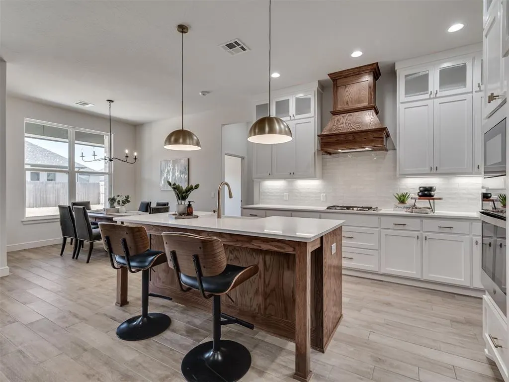 Photo 12 — 14713 Palmerston Drive, Oklahoma City, OK 73142