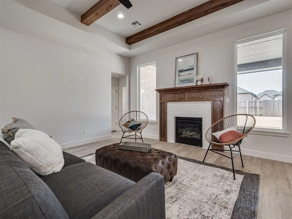 Photo 7 — 14713 Palmerston Drive, Oklahoma City, OK 73142