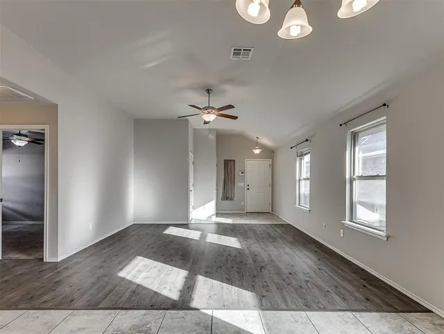Photo 4 — 12821 William Penn Boulevard, Oklahoma City, OK 73120