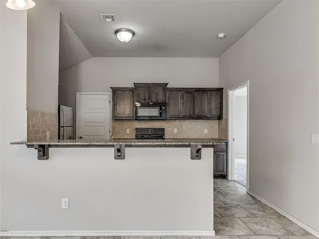 Photo 7 — 12821 William Penn Boulevard, Oklahoma City, OK 73120
