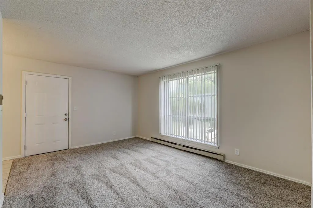 Photo 6 — 515 Alameda Street, Norman, OK 73071
