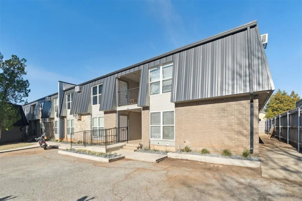 Photo 13 — 515 Alameda Street, Norman, OK 73071