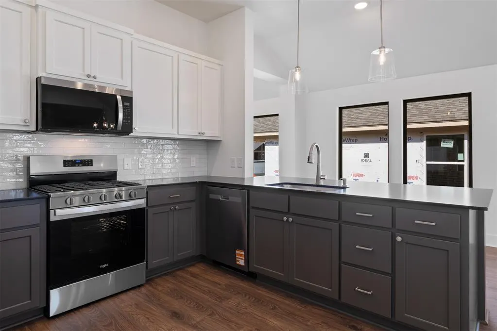 Photo 10 — 704 Prairie Drive, Guthrie, OK 73044