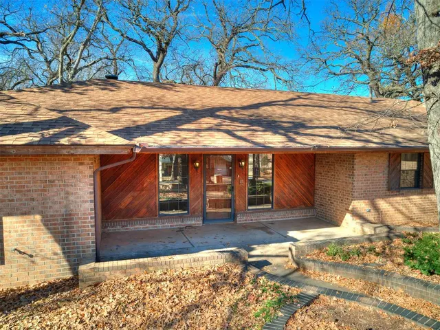 Front exterior — 1615 Oak Lane, Oklahoma City, OK 73127
