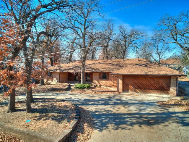 Photo 3 — 1615 Oak Lane, Oklahoma City, OK 73127
