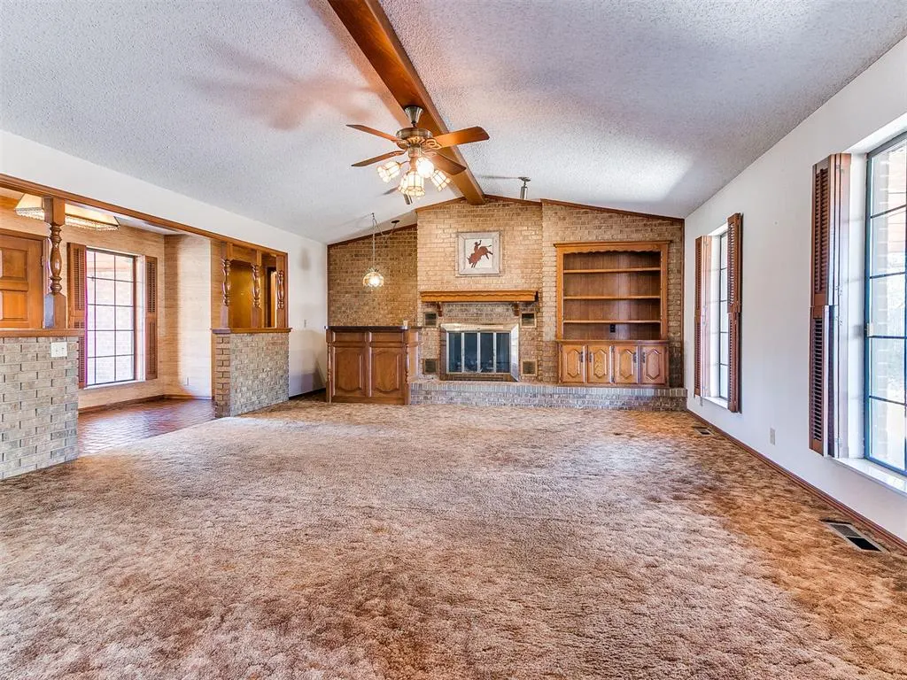 Photo 10 — 1615 Oak Lane, Oklahoma City, OK 73127