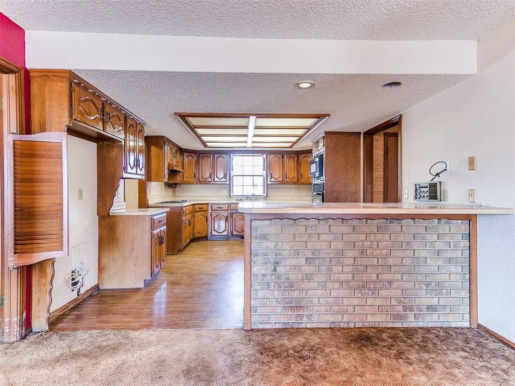Photo 16 — 1615 Oak Lane, Oklahoma City, OK 73127