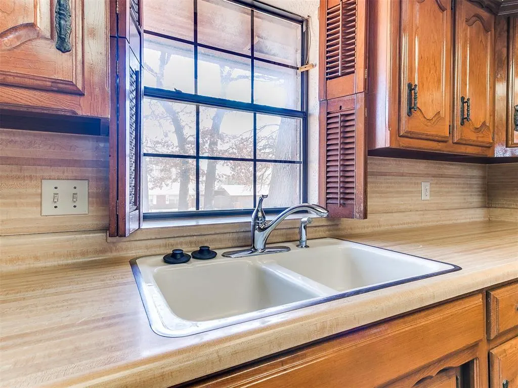 Photo 19 — 1615 Oak Lane, Oklahoma City, OK 73127