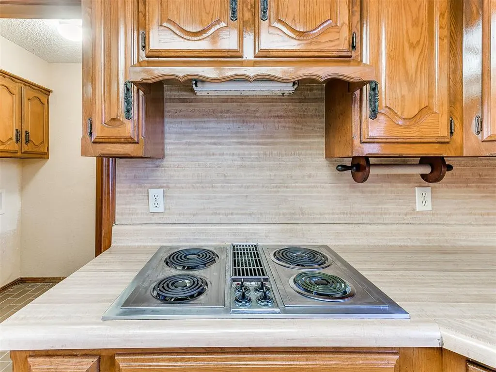 Photo 21 — 1615 Oak Lane, Oklahoma City, OK 73127