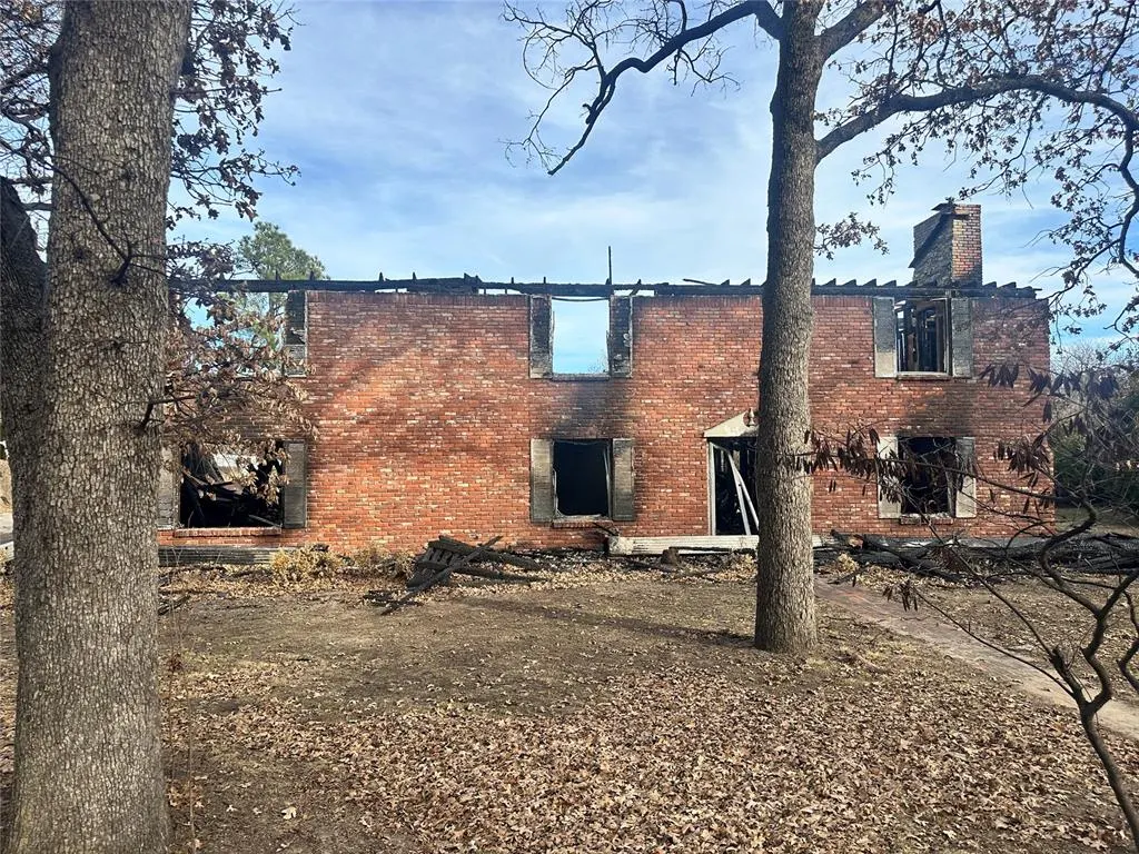 Front exterior — 740 Manchester Lane, Oklahoma City, OK 73127