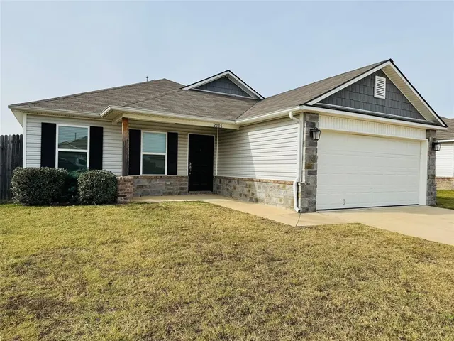 Photo 5 — 2006 S 15th Street, Broken Arrow, OK 74012
