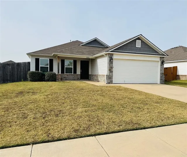 Photo 7 — 2006 S 15th Street, Broken Arrow, OK 74012