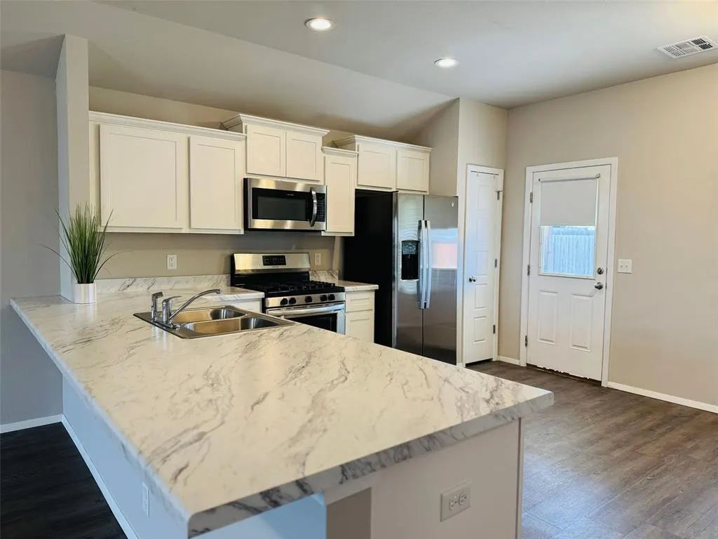 Photo 13 — 2006 S 15th Street, Broken Arrow, OK 74012
