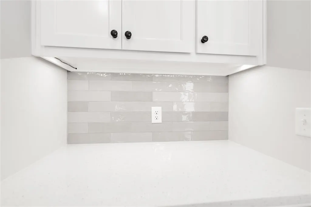 Photo 7 — 8233 Hazelwood Way, Edmond, OK 73034
