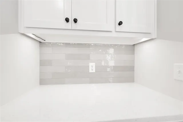 Photo 7 — 8233 Hazelwood Way, Edmond, OK 73034