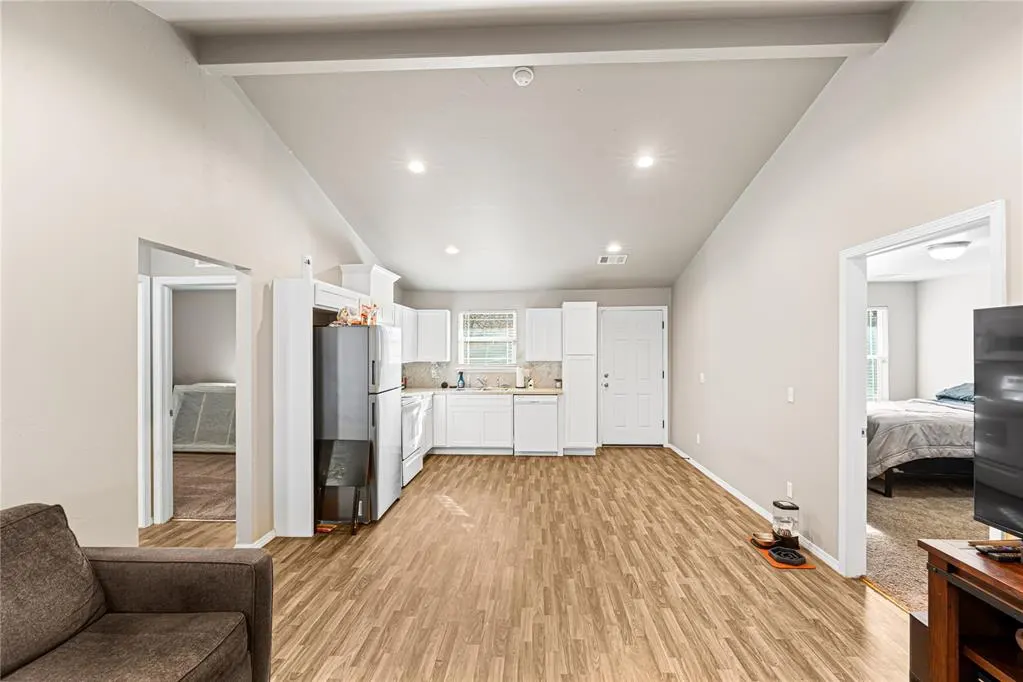 Photo 9 — 340 NW 90th Street, Oklahoma City, OK 73114