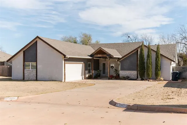 Photo 3 — 13508 Pinehurst Road, Oklahoma City, OK 73120