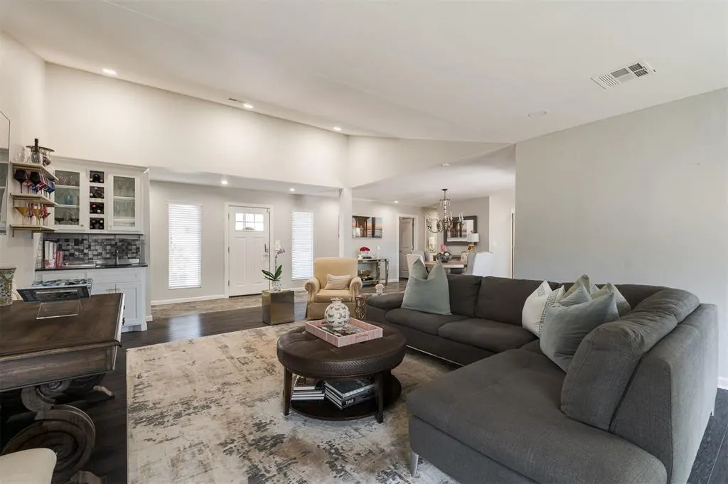 Photo 12 — 13508 Pinehurst Road, Oklahoma City, OK 73120