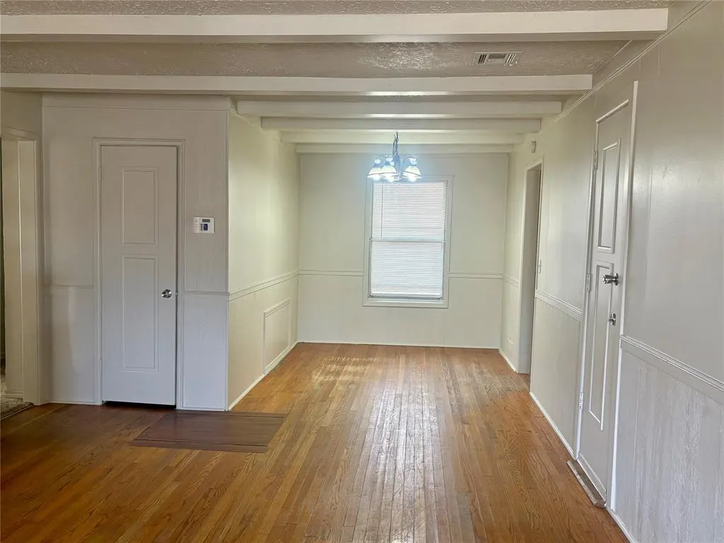 Photo 3 — 4913 N Independence Avenue, Oklahoma City, OK 73112