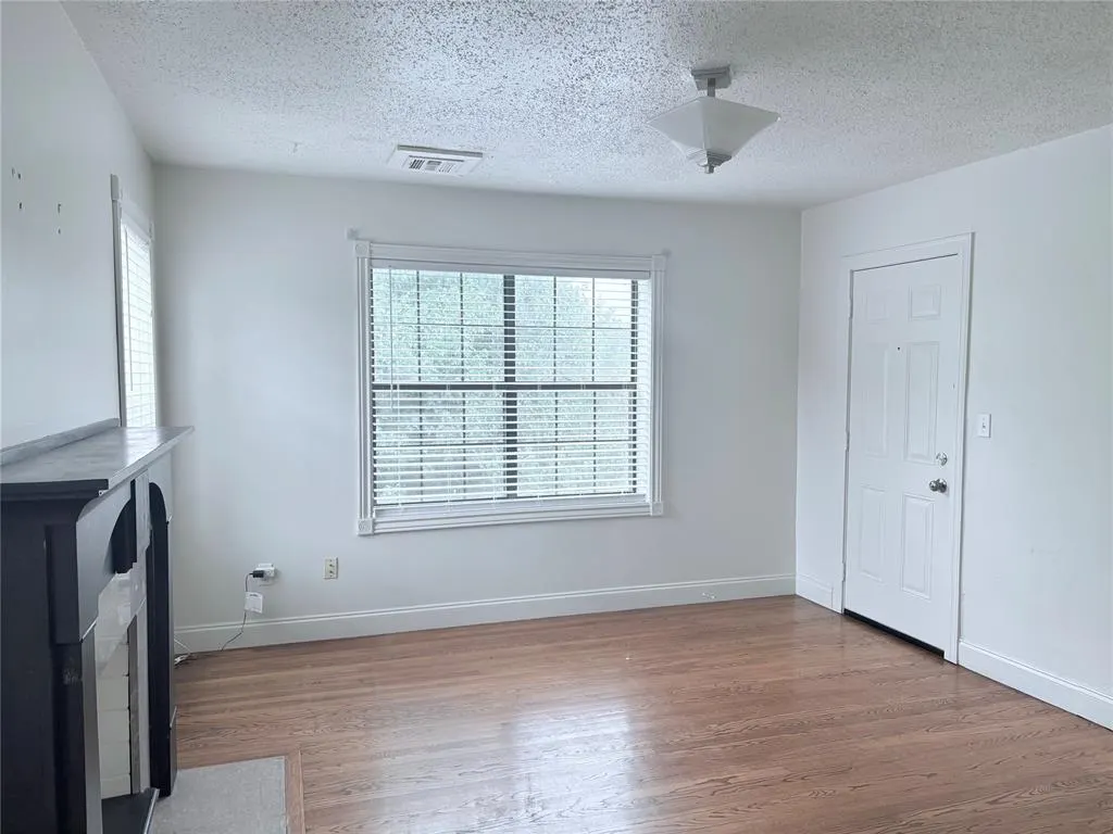 Photo 6 — 2600 NW 12th Street 2, Oklahoma City, OK 73107