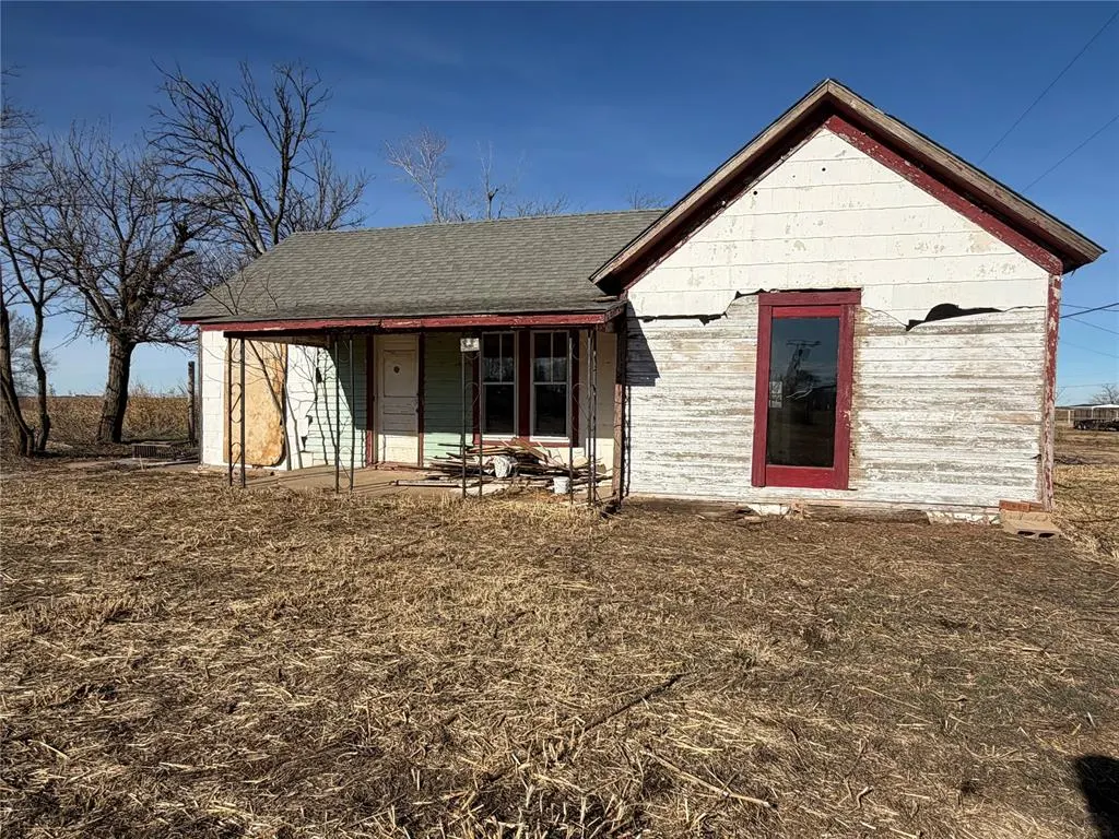 Photo 5 — 109 W 2nd Street, Custer City, OK 73639