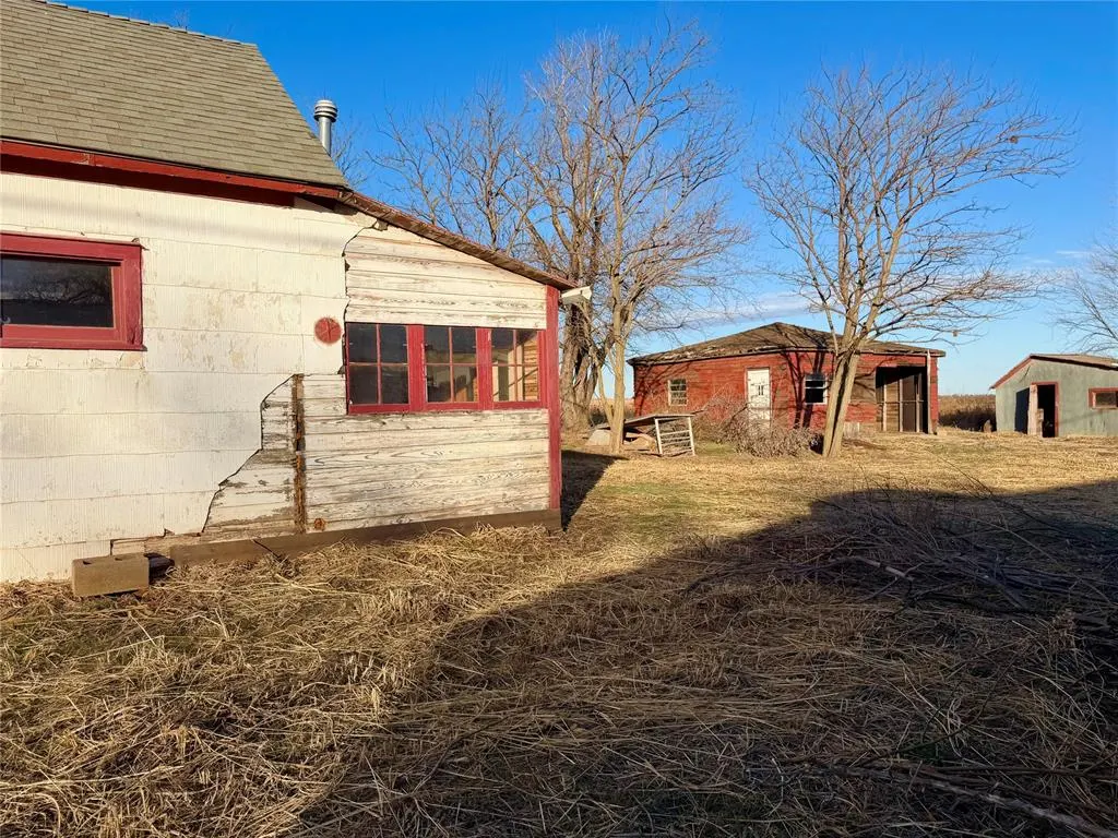Photo 20 — 109 W 2nd Street, Custer City, OK 73639