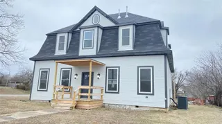 Sold home at 129 S 8th Street