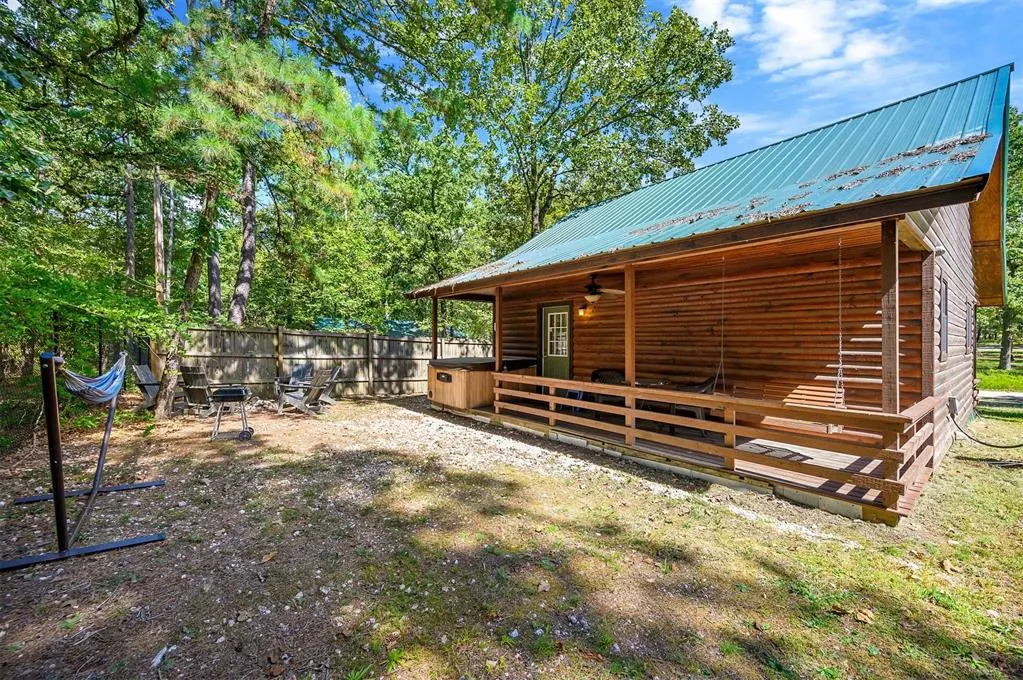 Photo 4 — 183 Pine Meadow Lane, Broken Bow, OK 74728