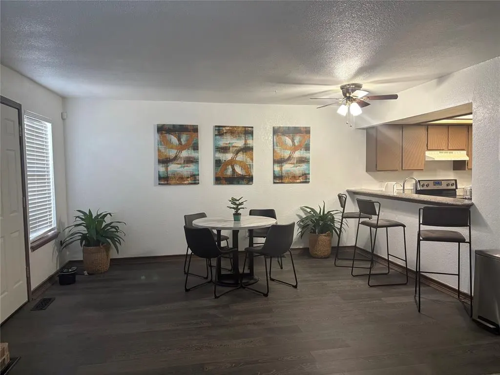 Photo 6 — 423 NE 115th Street, Oklahoma City, OK 73114