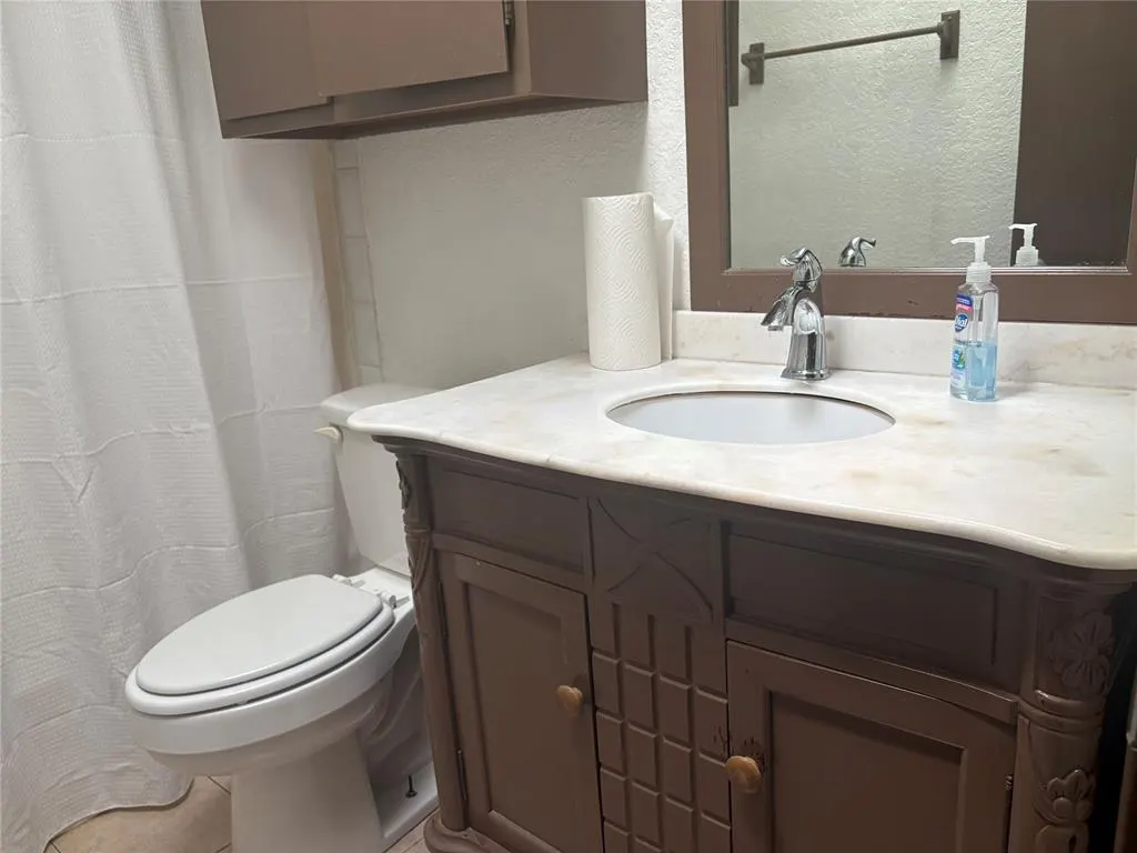 Photo 12 — 423 NE 115th Street, Oklahoma City, OK 73114