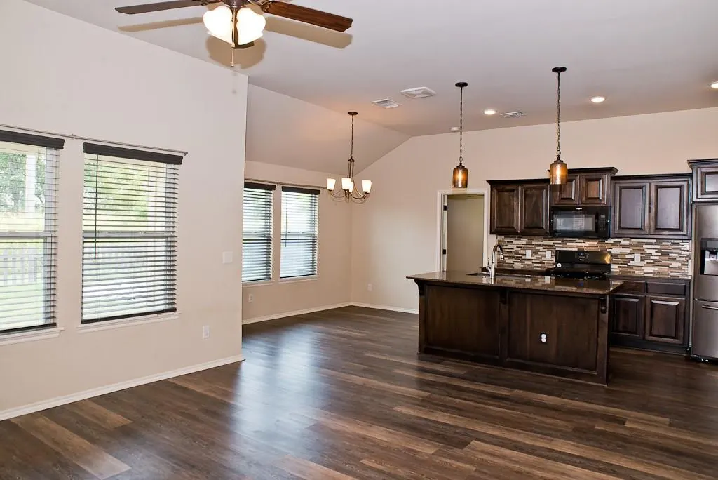 Photo 2 — 1225 SW 158th Street, Oklahoma City, OK 73170