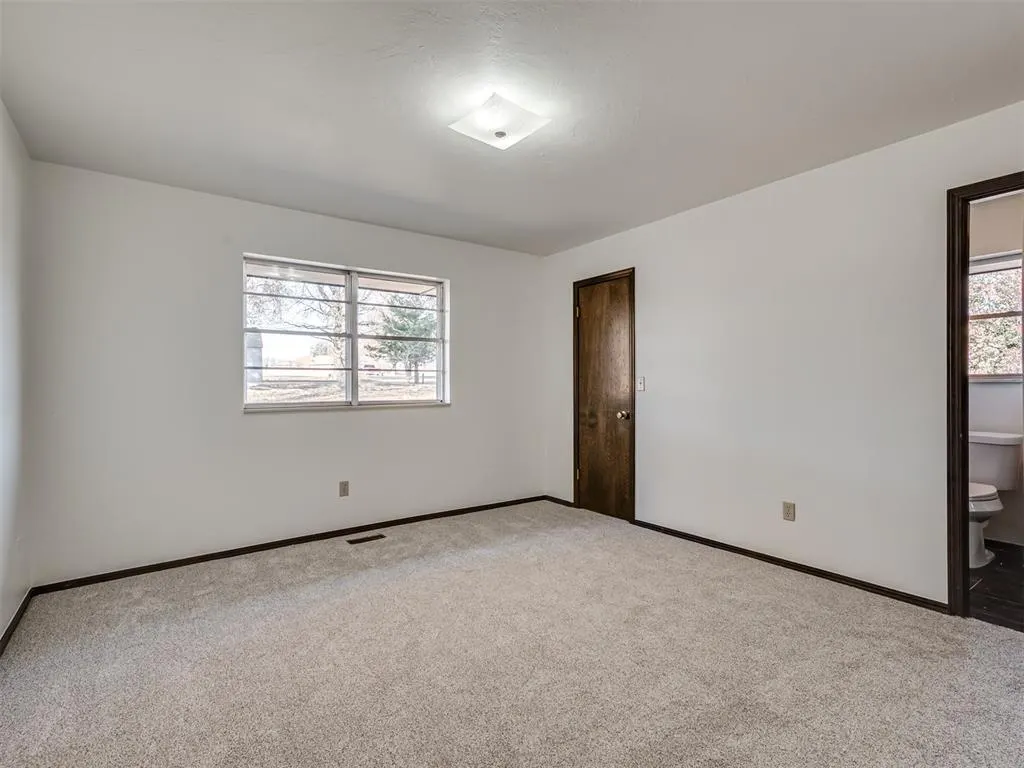 Photo 16 — 6104 Hummingbird Circle, El Reno, OK 73036