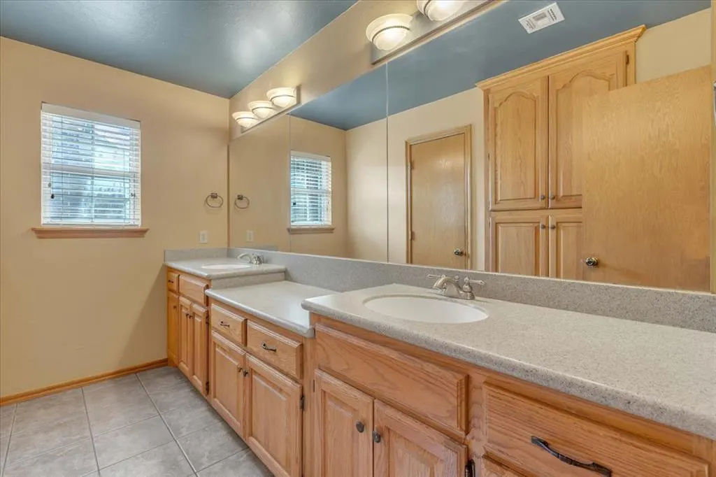 Photo 20 — 4421 N Easy Street, Oklahoma City, OK 73150