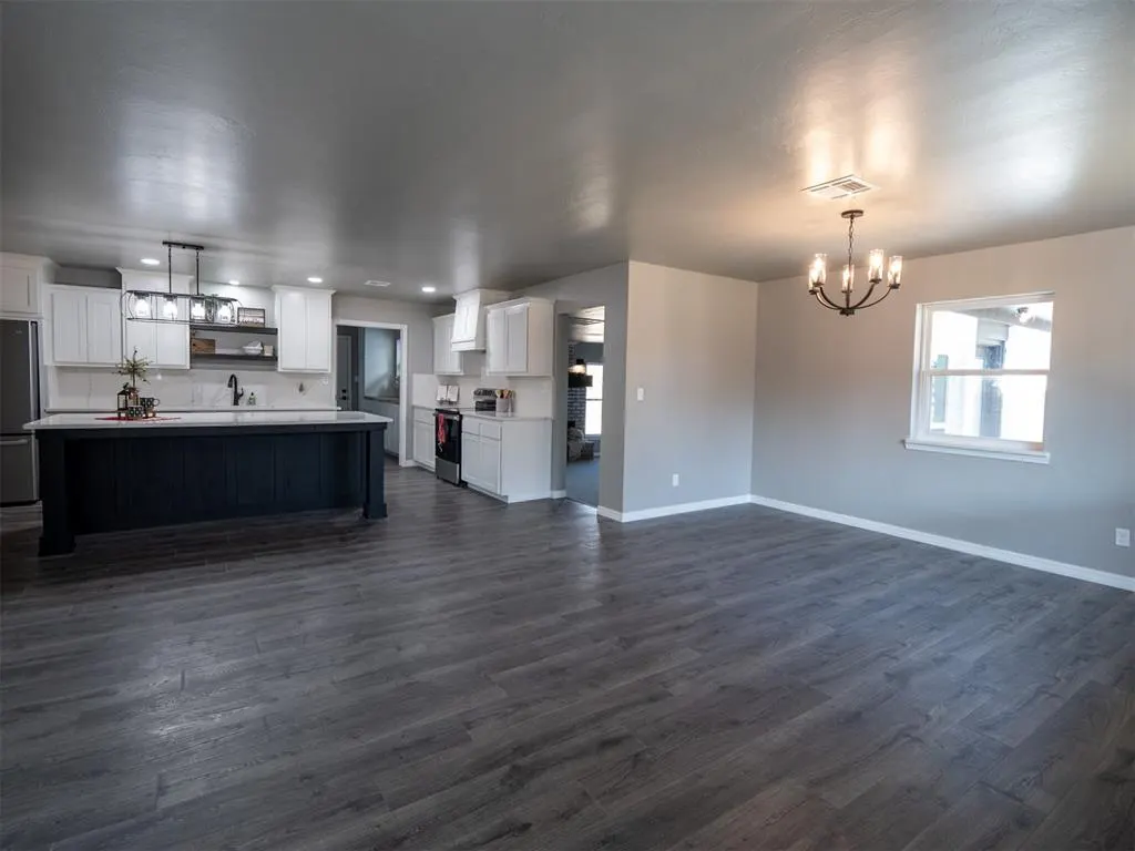 Photo 4 — 4410 NE 48th Avenue, Norman, OK 73026