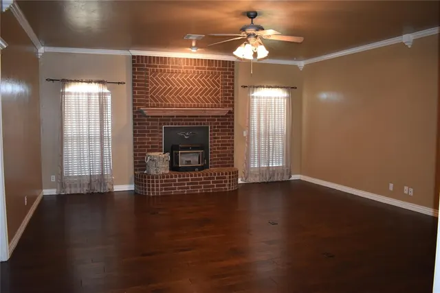 Photo 3 — 2297 Barrington Drive, Blanchard, OK 73010