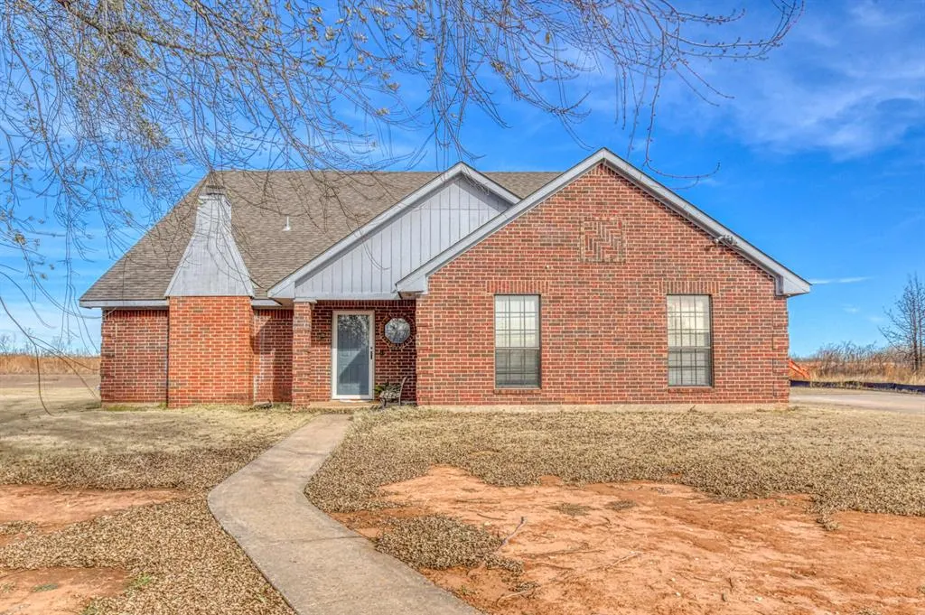 Front exterior — 1027 Woodbrook Boulevard, Purcell, OK 73080