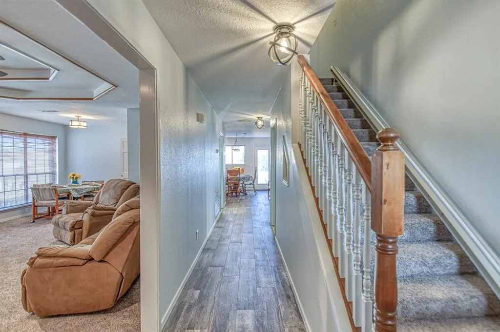 Photo 10 — 1027 Woodbrook Boulevard, Purcell, OK 73080